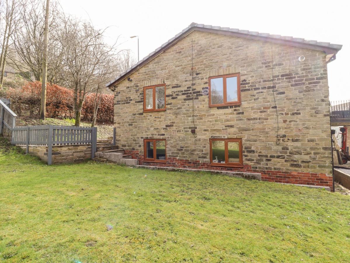 Canal View Todmorden Exterior photo